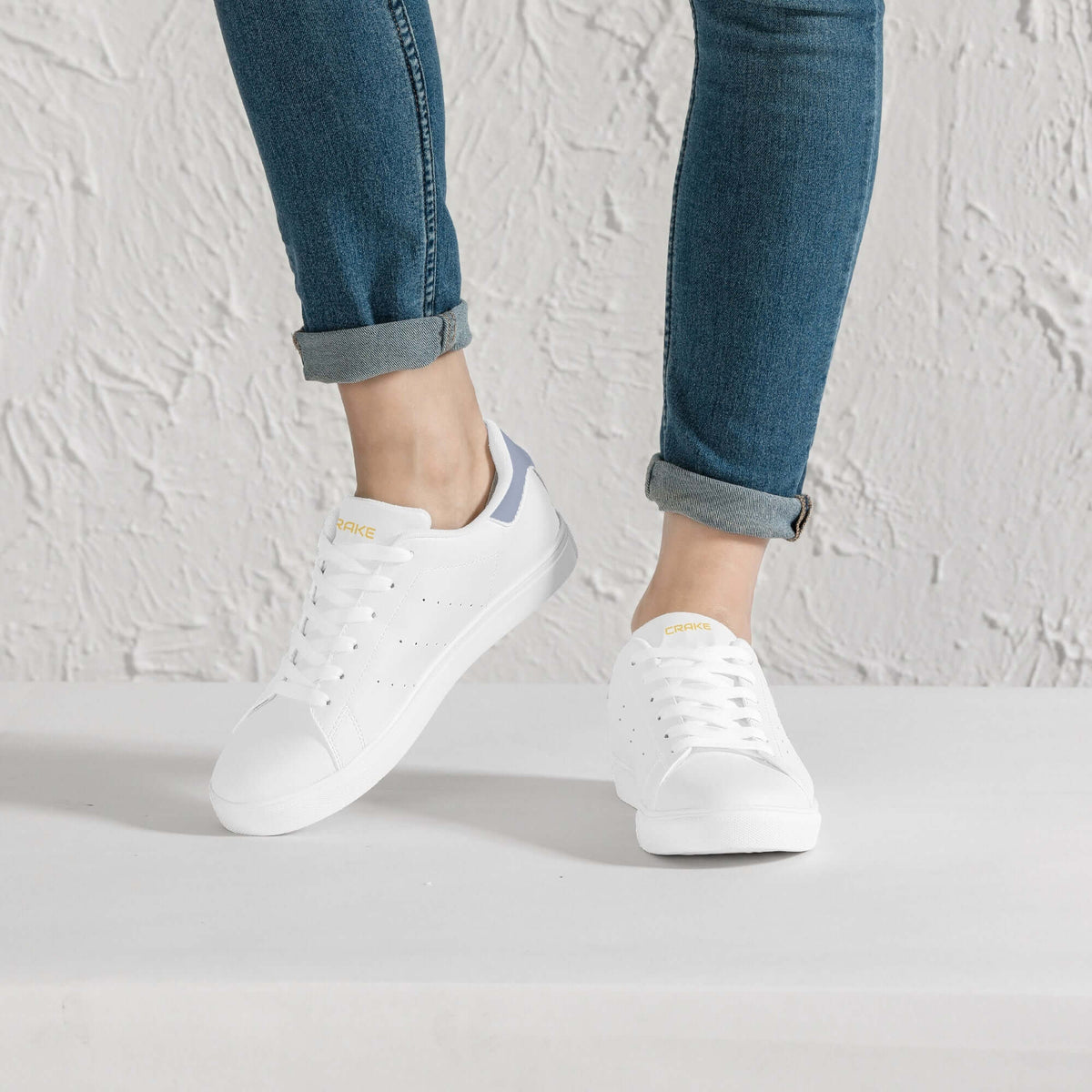 Crake Frida - Grey laced minimalist unisex white sneakers