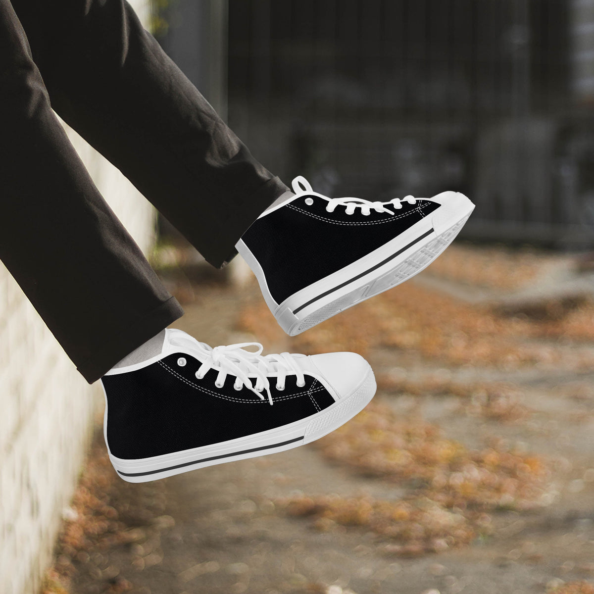 Crake High Top Black laced high top plain color canvas shoes